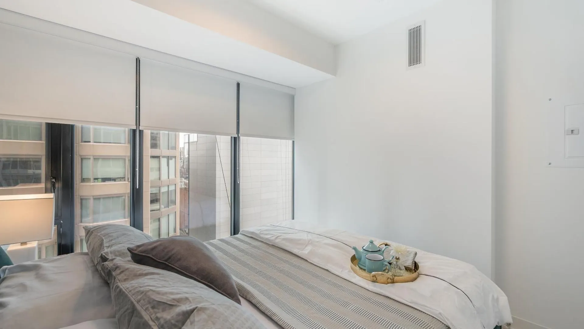 Designer One Bedroom Suite - Yorkville Toronto